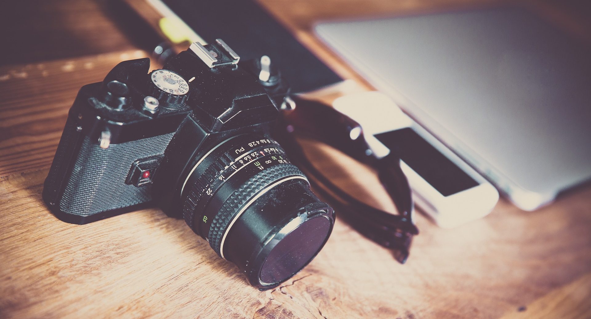 camera-581126_1920